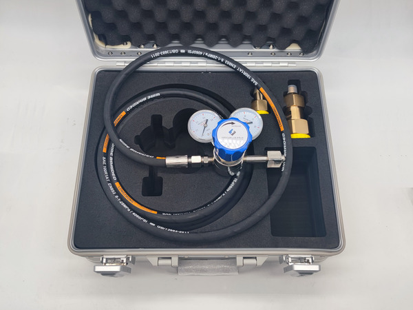 SF6气体充气装置